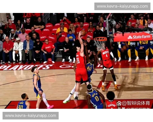 跨越太平洋的红色之约:当休斯敦火箭撞上大鲨鱼,这不只是一场季前赛 跨越太平洋的红色之约:当休斯敦火箭撞上大鲨鱼,这不只是一场季前赛